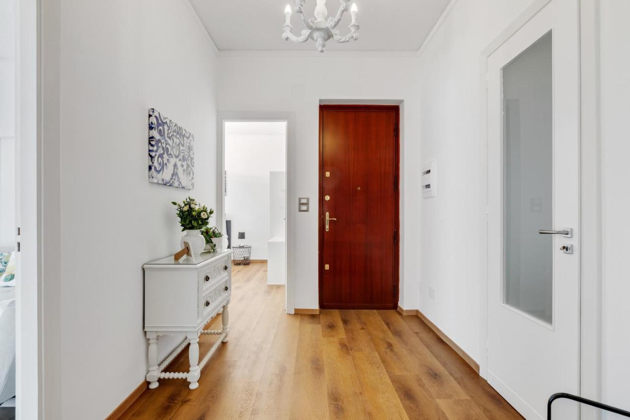 Residenza Dei Poeti - Roomy And Modern Flat Palermo Exterior photo